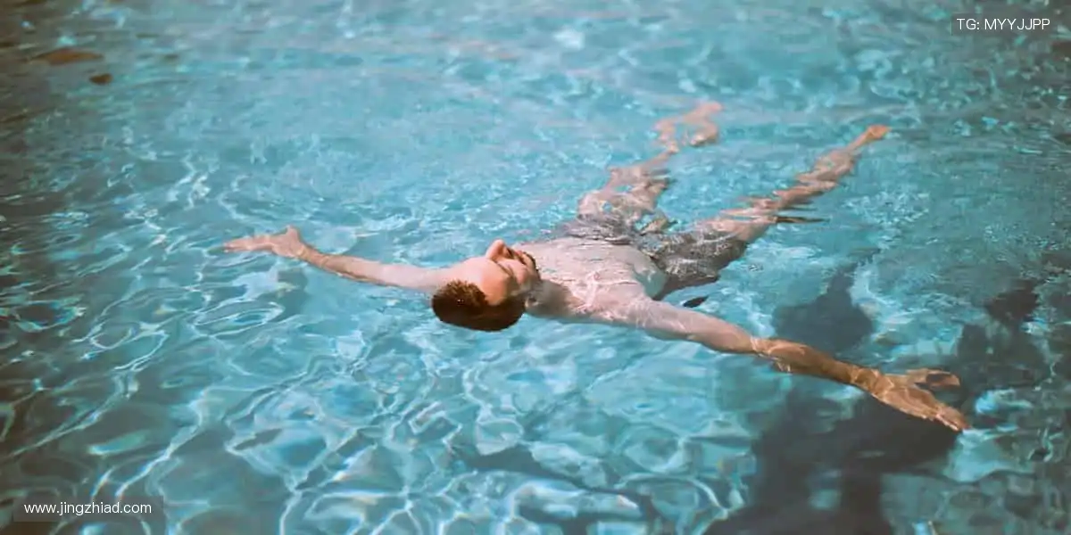 📱 实时比分、精彩回放，